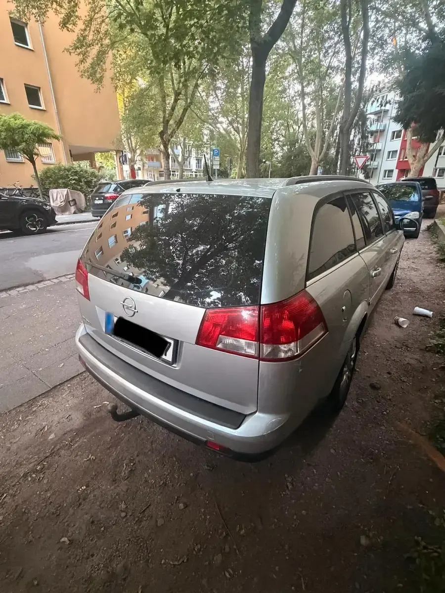 Gebraucht Opel Vectra 140 PS (102 kW) 2007 Silber Kombi