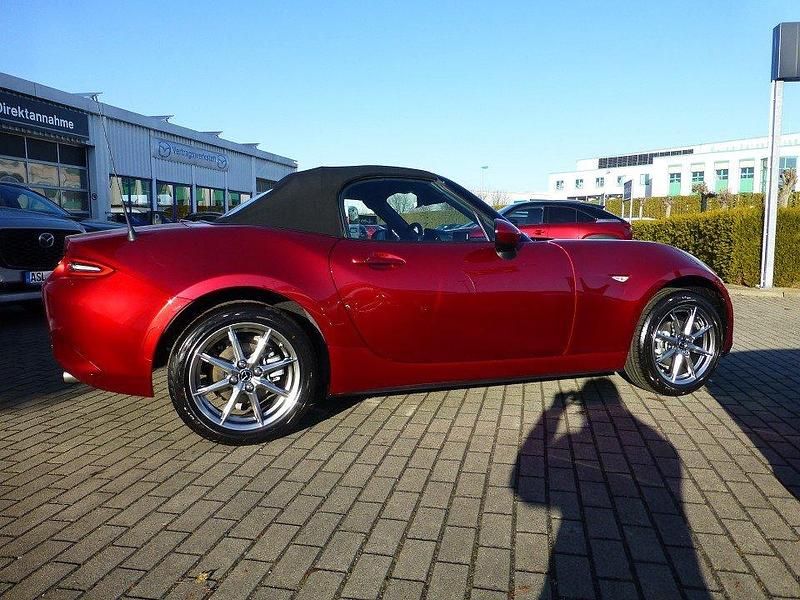 Nowe Mazda MX5 Exclusive-Line 132 KM (97 kW) 2026 Kabriolet