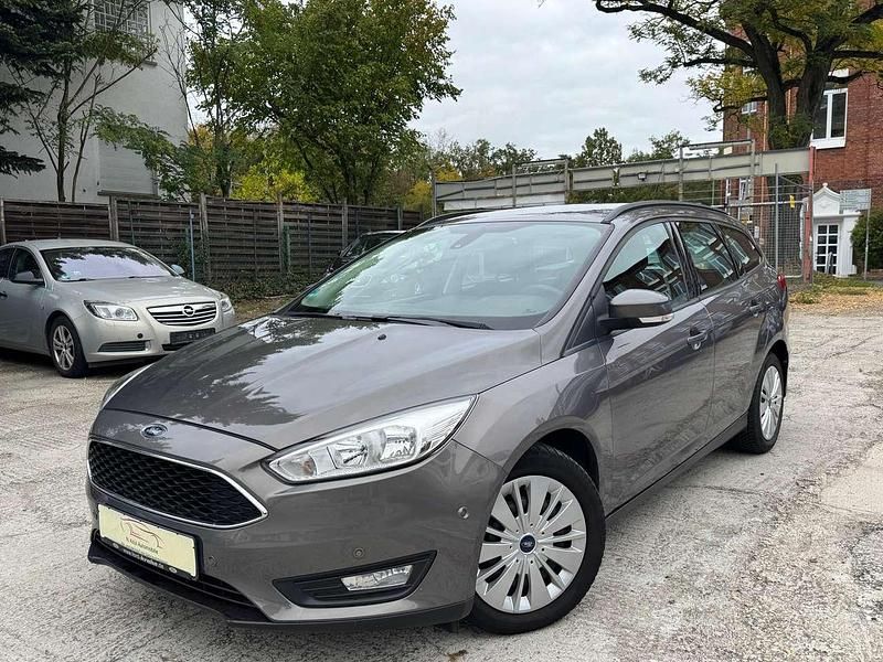 Braun Gebraucht 2015 Ford Focus Business Edition Kombi | 7.499 € (Guter Preis) - Bild 1/4
