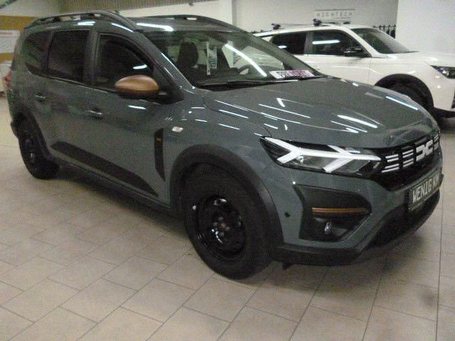 Grau Gebraucht 2023 Dacia Jogger Expression Van / Kleinbus | 17.690 € (Fairer Preis) - Bild 1/4