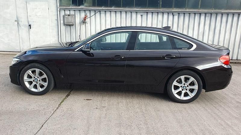 Gebraucht BMW 418 Advantage 136 PS (100 kW) 2015 Braun Coupé