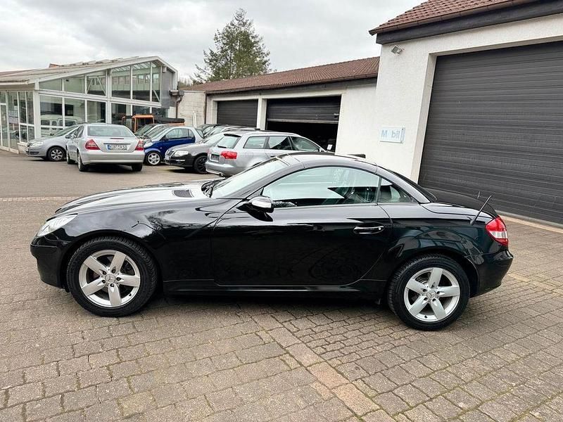 Gebraucht Mercedes SLK280 231 PS (169 kW) 2007 Schwarz Cabrio
