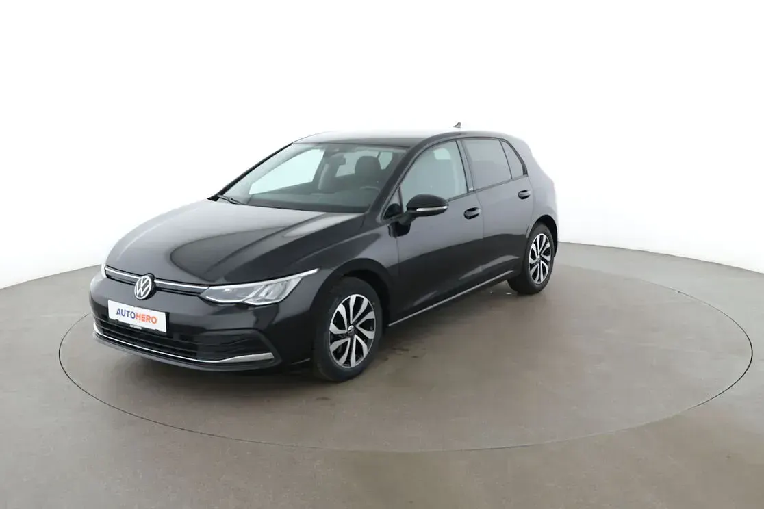 Gebraucht VW Golf VIII Active 150 PS (110 kW) 2021 Limousine