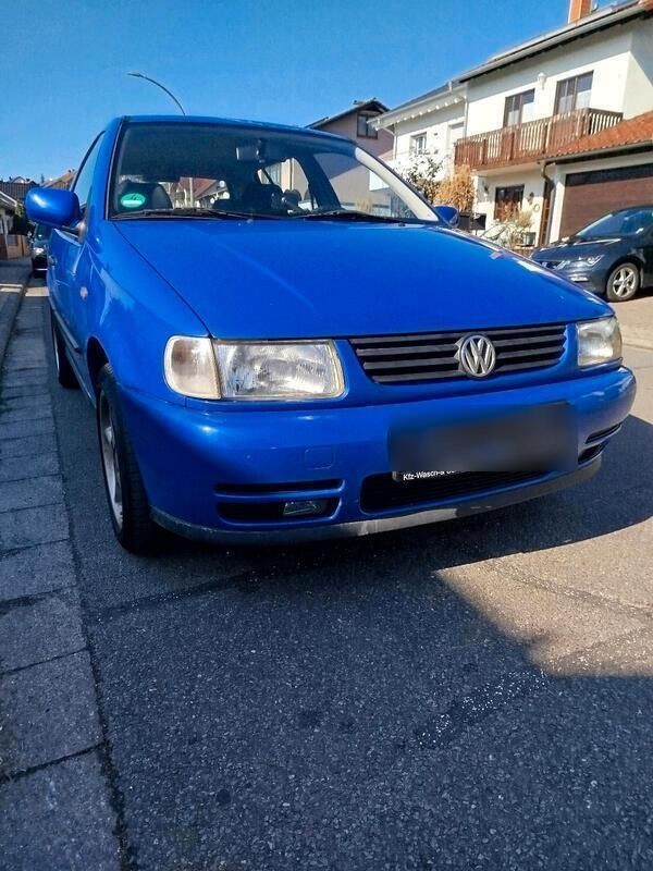Blau Gebraucht 1997 VW Polo Conceptline Kleinwagen | 550 € - Bild 1/4