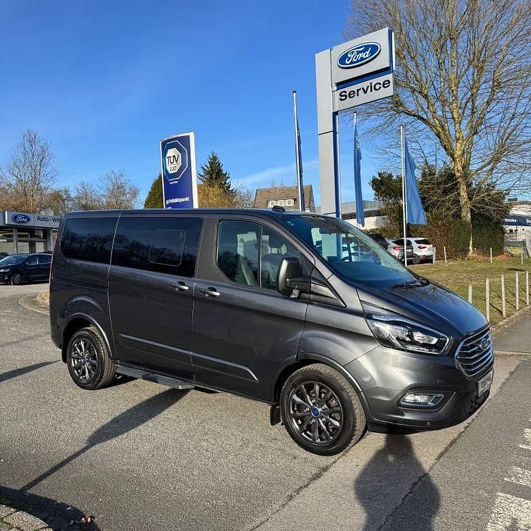 Gebraucht Ford Tourneo Titanium X 170 PS (125 kW) 2022 Grau Van / Kleinbus