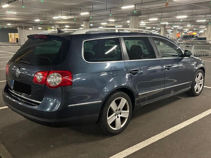 Gebraucht VW Passat 140 PS (102 kW) 2006 Grau Kombi