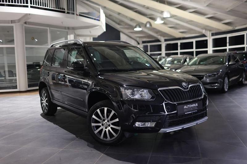 Schwarzmagic perleffekt Gebraucht 2015 Skoda Yeti SUV | 18.980 € - Bild 1/4
