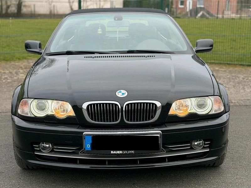 Gebraucht BMW 330 231 PS (169 kW) 2002 Schwarz Cabrio