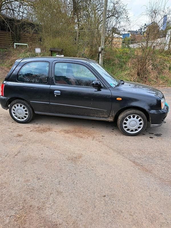 Gebraucht Nissan Micra 60 PS (44 kW) 2001 Schwarz Kleinwagen