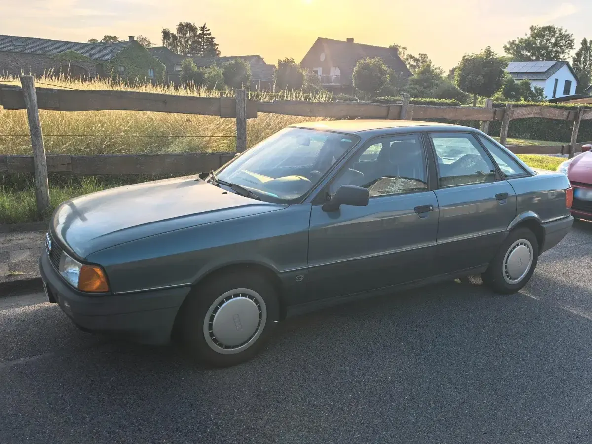 Gebraucht Audi 80 90 PS (66 kW) 1989 Blau Limousine