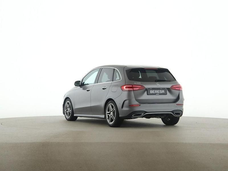 Gebraucht Mercedes B200 AMG 163 PS (119 kW) 2018 Grau Van / Kleinbus