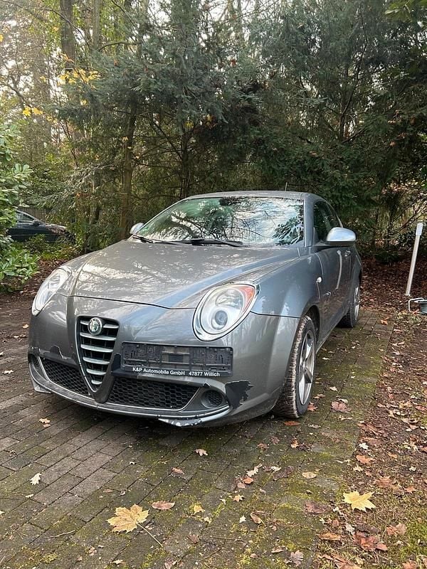 Grau Gebraucht 2009 Alfa Romeo MiTo Kleinwagen | 2.890 € (Guter Preis) - Bild 1/4