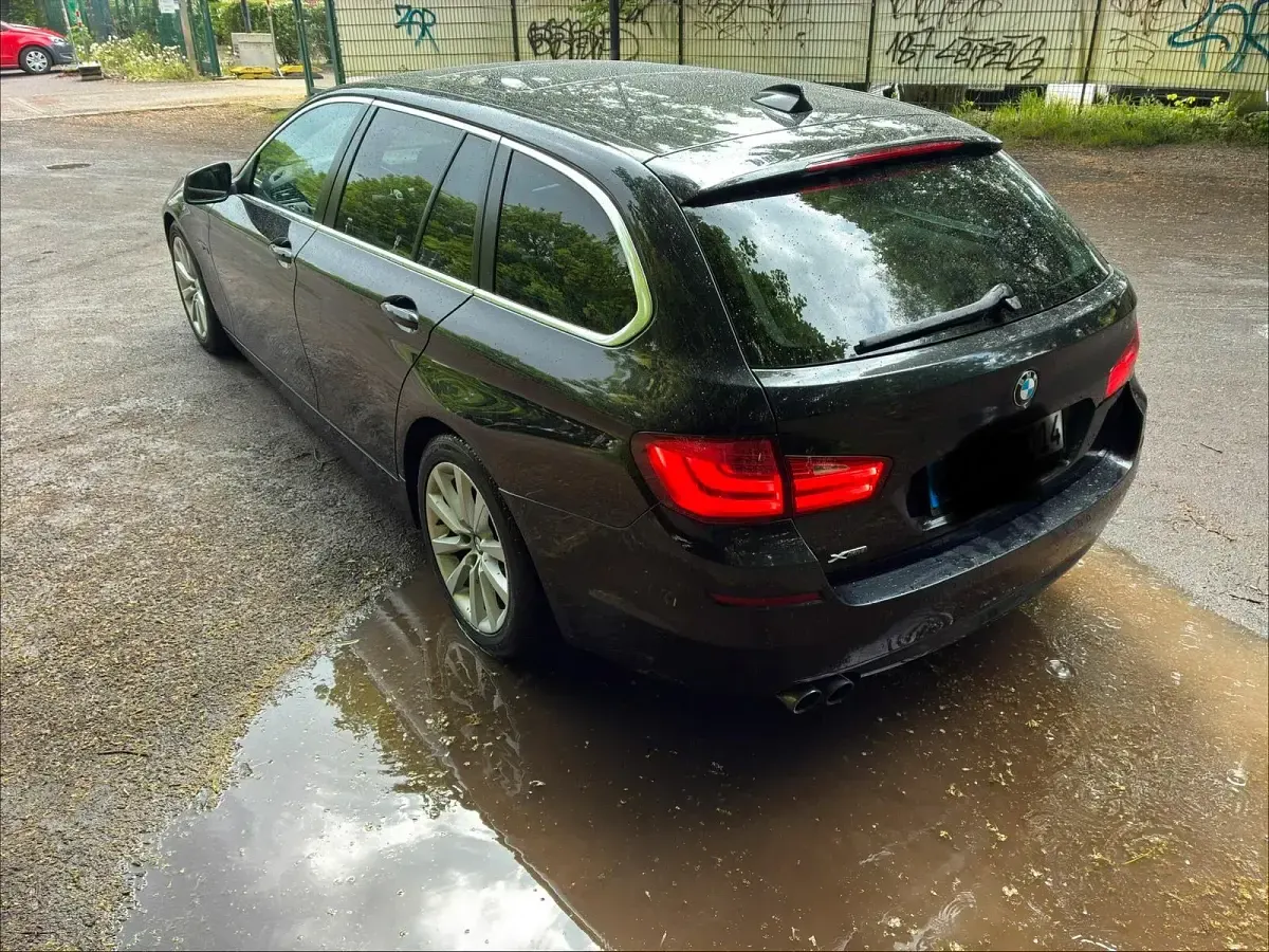 Gebraucht BMW 525 204 PS (150 kW) 2011 Schwarz Kombi
