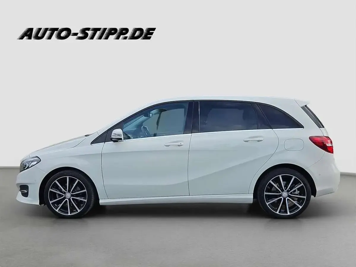 Gebraucht Mercedes B220 Edition 184 PS (135 kW) 2017 Weiß Van / Kleinbus