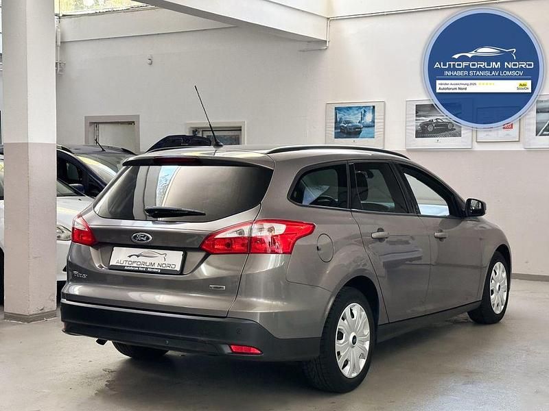 Gebraucht Ford Focus 125 PS (91 kW) 2013 Braun Kombi