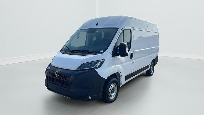 Neu Peugeot Boxer 140 PS (102 kW) 2025 Blanc icy Van
