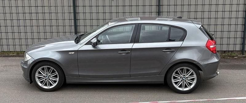 Gebraucht BMW 120 Advantage 177 PS (130 kW) 2011 Silber Kleinwagen
