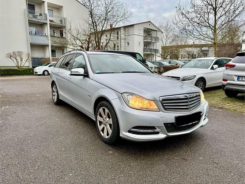 Silber Gebraucht 2012 Mercedes C220 Elegance Kombi | 4.800 € (Superpreis) - Bild 1/4