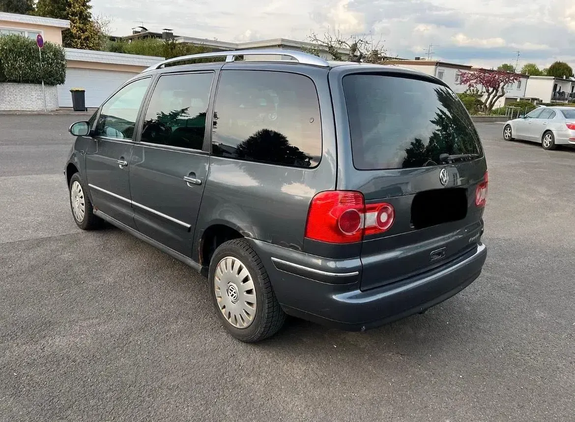 Gebraucht VW Sharan 140 PS (102 kW) 2008 Grau Van / Kleinbus