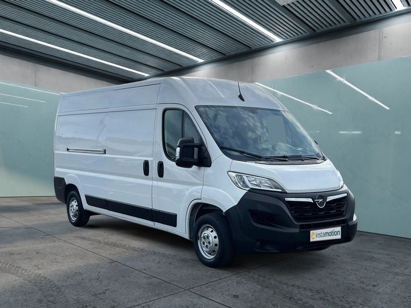 Weiß Gebraucht 2023 Opel Movano Van | 26.690 € (Fairer Preis) - Bild 1/4