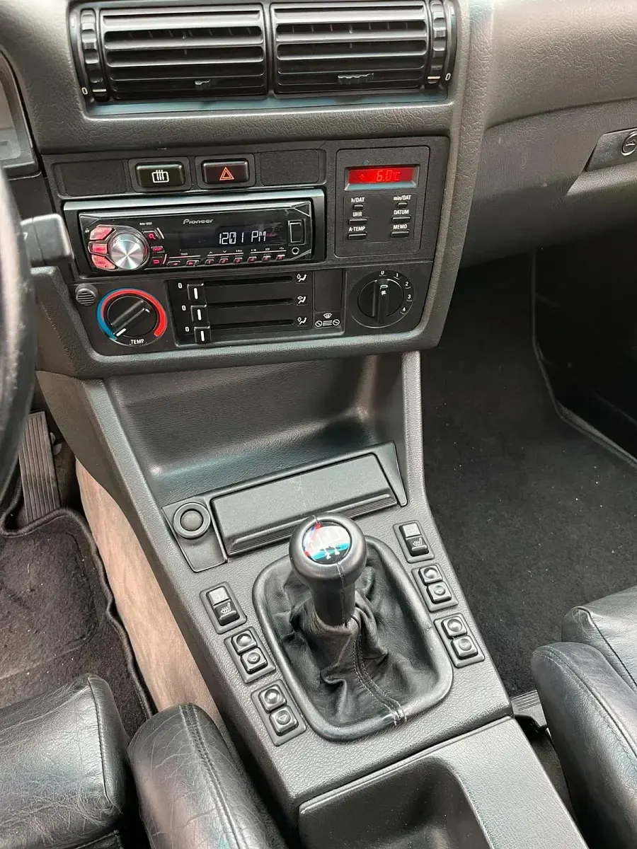 Gebraucht BMW 320 Cabriolet 129 PS (94 kW) 1991 Schwarz Cabrio