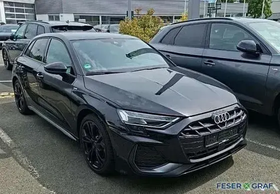 Gebraucht Audi A3 S-Line 150 PS (110 kW) 2025 Schwarz Limousine