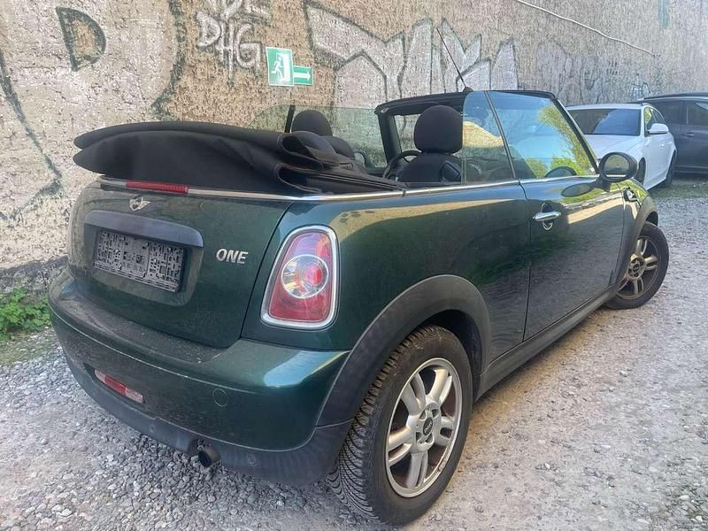 Second-hand Mini One Cabriolet 98 CP (72 kW) 2013 Verde Cabrio