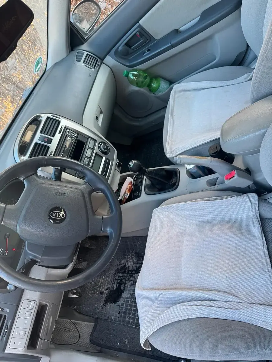 Używany Kia Cerato 140 KM (102 kW) 2006 Szary Sedan/Limuzyna