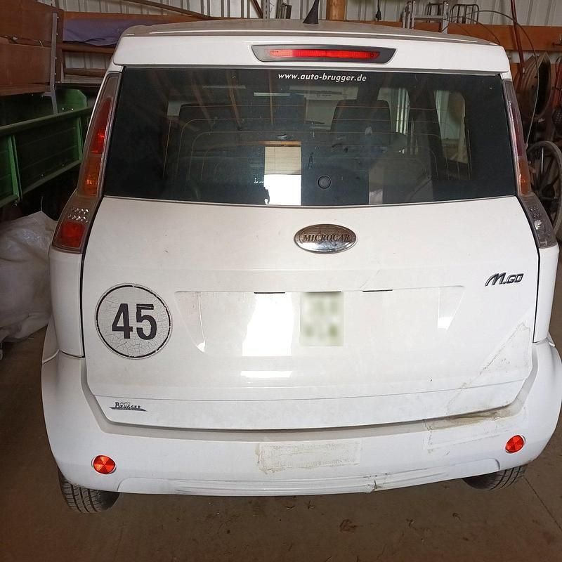 Second-hand Microcar M.Go 44 CP (32 kW) 2014 Alb Hatchback