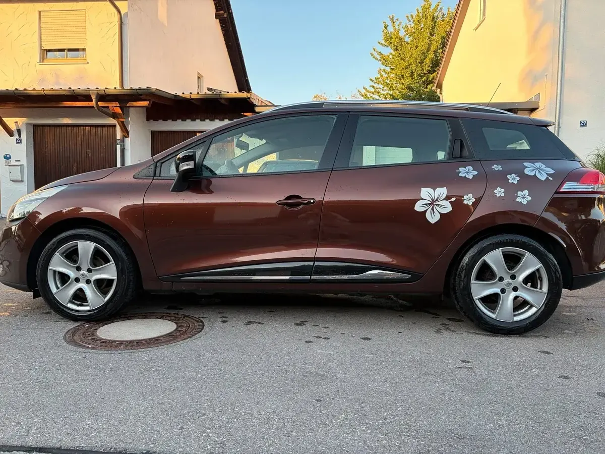 Gebraucht Renault Clio 90 PS (66 kW) 2013 Braun Kombi
