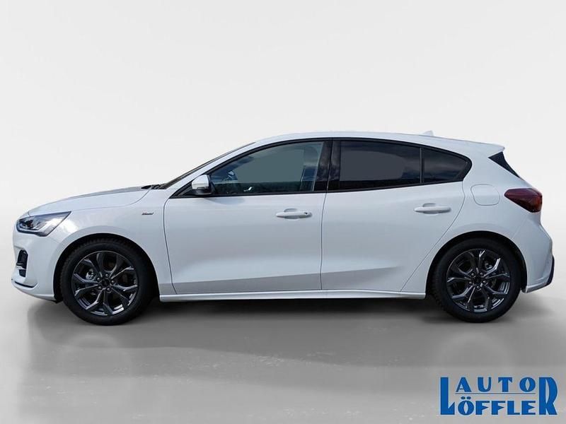 Gebraucht Ford Focus ST-Line 125 PS (91 kW) 2025 Frostweiß Limousine