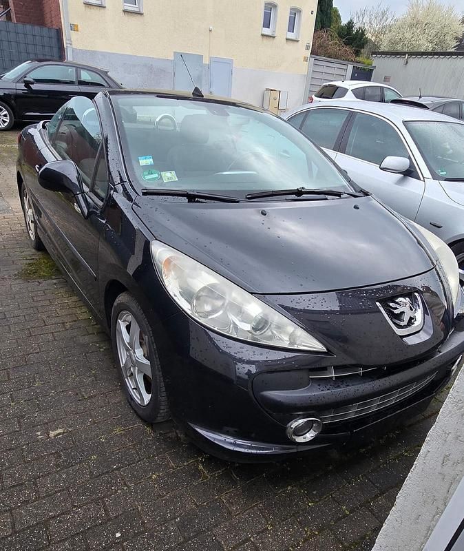 Schwarz Gebraucht 2007 Peugeot 207 CC Cabrio | 2.290 € - Bild 1/4