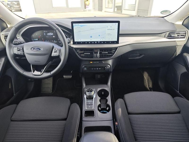 Gebraucht Ford Focus Titanium 116 PS (85 kW) 2024 Schwarz Limousine