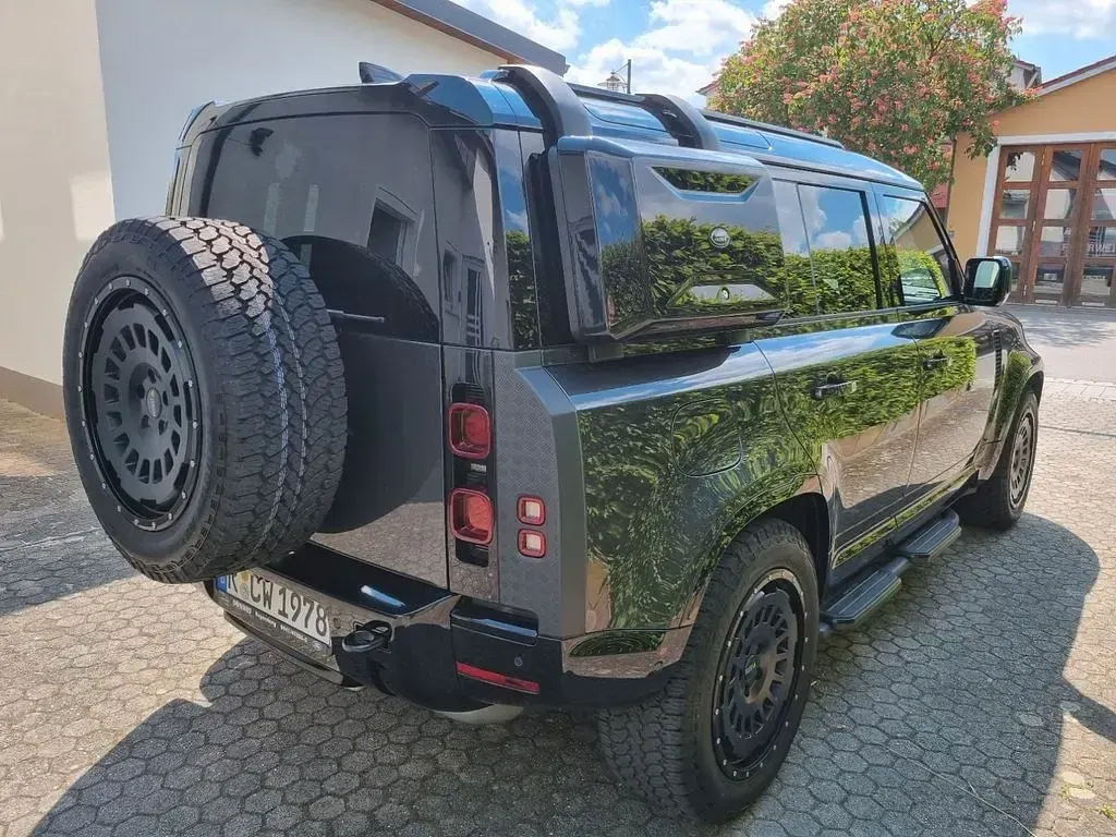Gebraucht Land Rover Defender HSE Dynamic 300 PS (220 kW) 2024 Grau SUV
