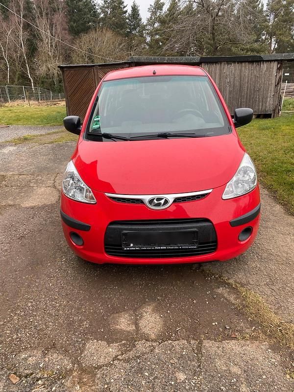 Rot Gebraucht 2011 Hyundai i10 Kleinwagen | 2.900 € (Fairer Preis) - Bild 1/4