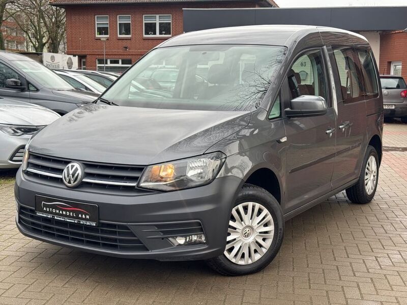 Grau Gebraucht 2020 VW Caddy Trendline Van / Kleinbus | 15.999 € - Bild 1/4