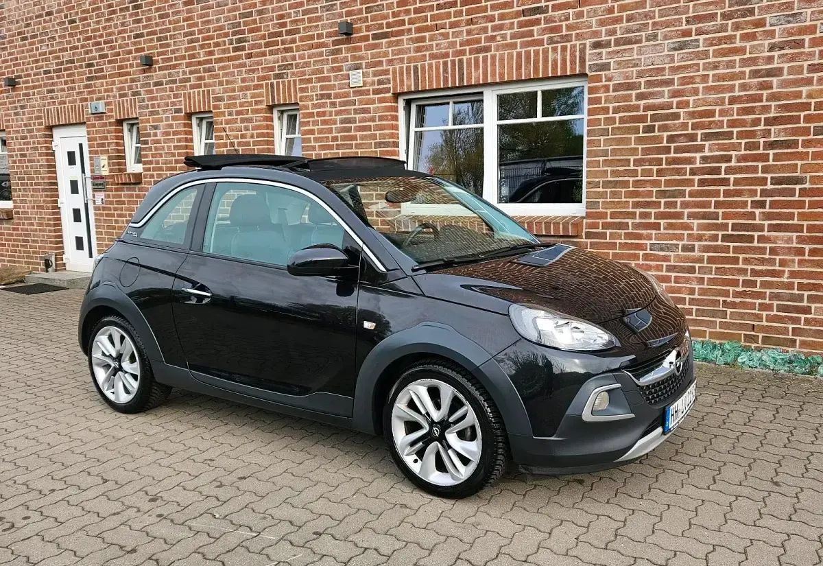 Używany Opel Adam Rocks 87 KM (63 kW) 2015 Czarny Hatchback
