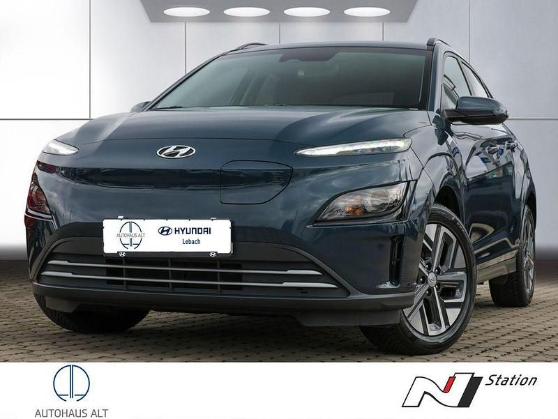 Blau Gebraucht 2022 Hyundai Kona Edition 30+ SUV | 20.980 € (Teuer) - Bild 1/4
