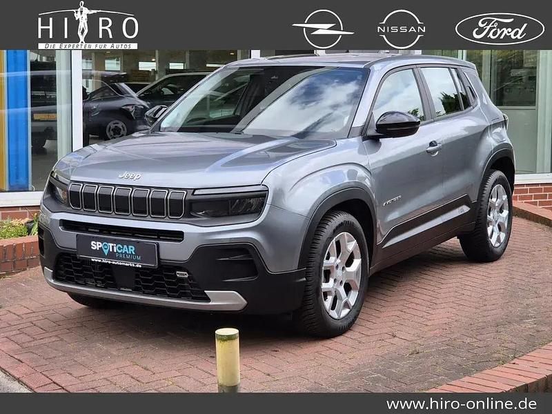 Grau Gebraucht 2024 Jeep Avenger Altitude SUV | 20.990 € (Etwas zu teuer) - Bild 1/4