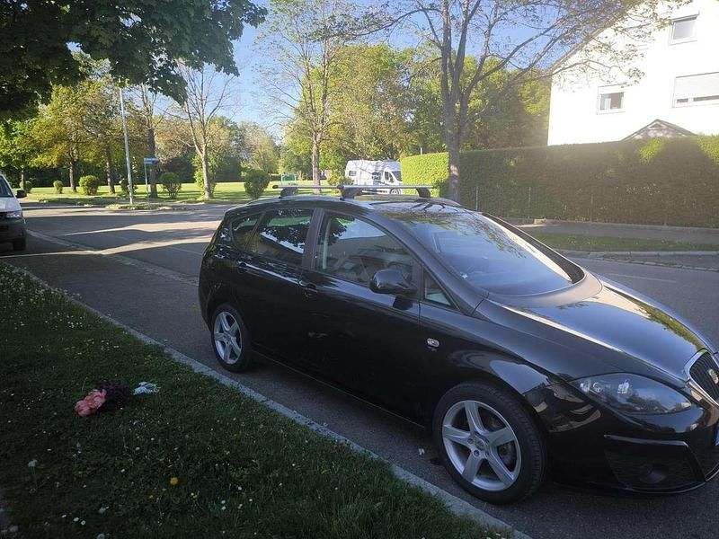 Gebraucht 2010 Seat Altea XL Style Van / Kleinbus | 4.350 € (Fairer Preis) - Bild 1/4