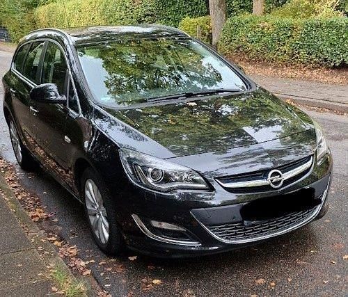Schwarz Gebraucht 2012 Opel Astra Edition Kombi | 5.600 € (Fairer Preis) - Bild 1/4