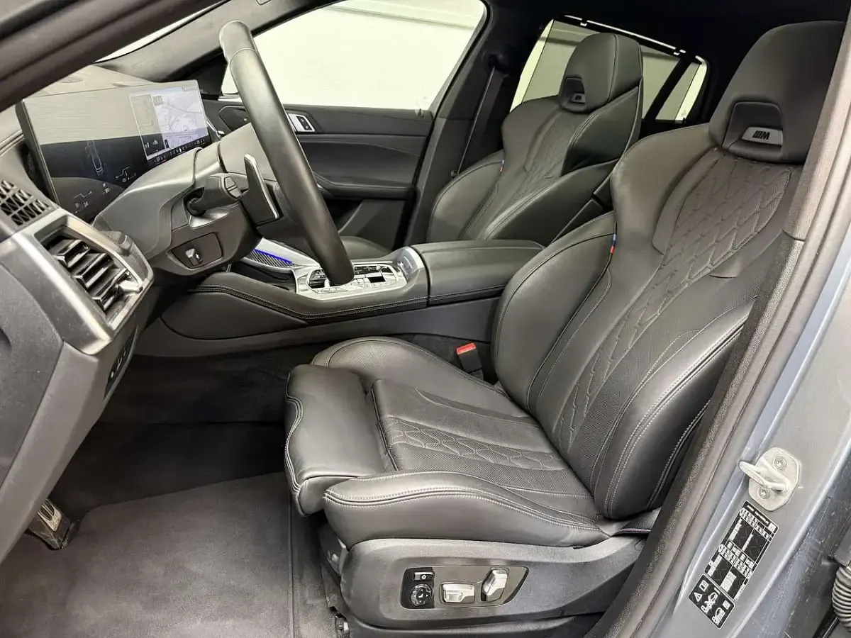 Gebraucht BMW X6 M Sport 298 PS (219 kW) 2025 Skyscraper grau SUV