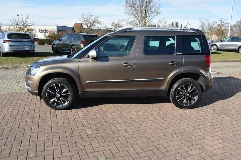 Gebraucht Skoda Yeti 110 PS (80 kW) 2015 Matobraun metallic SUV