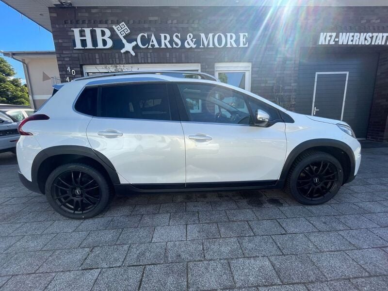 Weiß Gebraucht 2019 Peugeot 2008 Allure SUV | 13.990 € (Guter Preis) - Bild 1/4