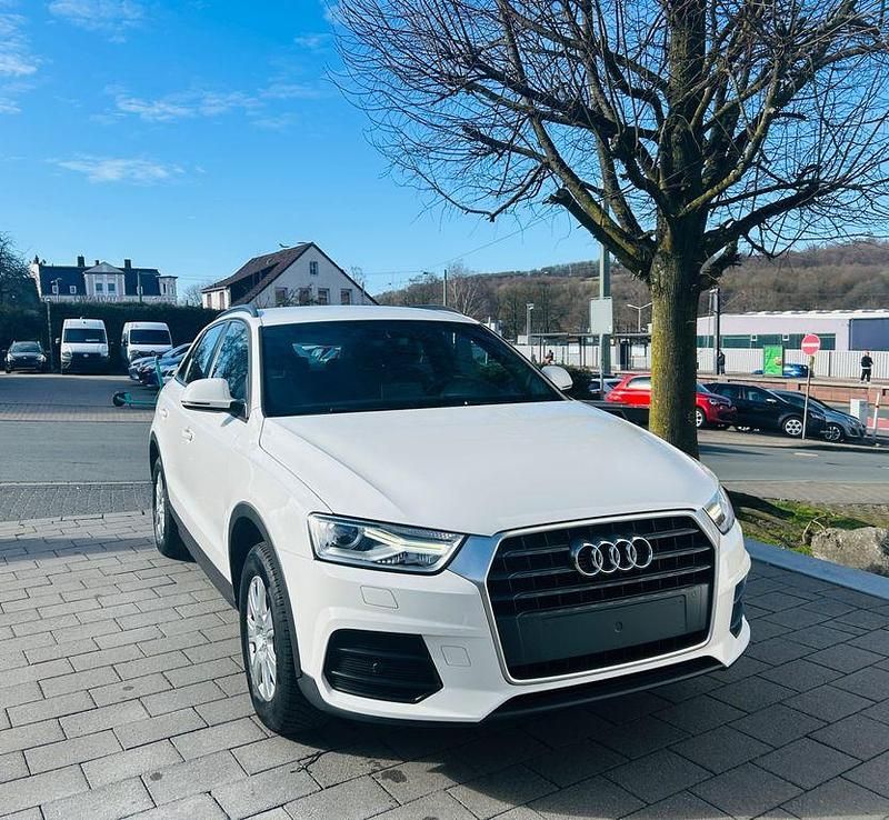 Gebraucht Audi Q3 Basis 150 PS (110 kW) 2015 Weiß SUV