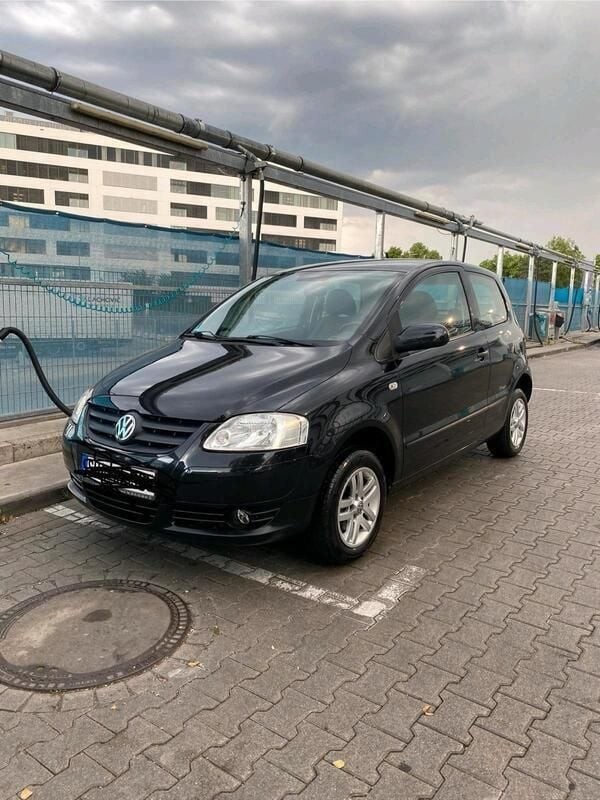 Schwarz Gebraucht 2008 VW Fox Kleinwagen | 3.200 € (Teuer) - Bild 1/4