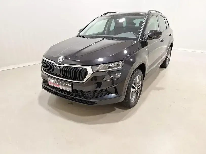 Gebraucht Skoda Karoq Tour 110 PS (80 kW) 2023 Schwarzmagic perleffekt SUV