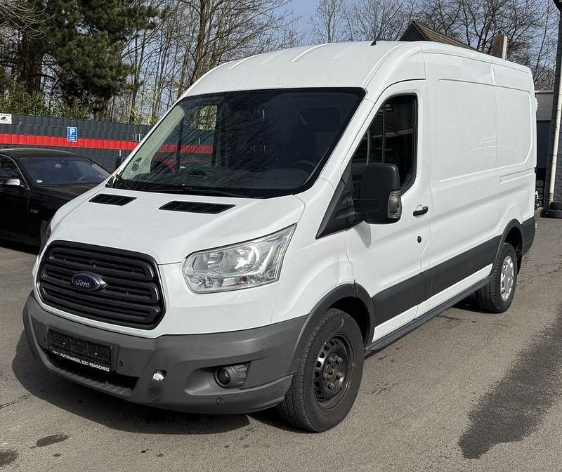 Gebraucht Ford Transit Trend 131 PS (96 kW) 2018 Weiß Limousine