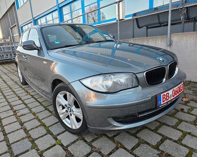 Grau Gebraucht 2010 BMW 116 Advantage Kleinwagen | 4.400 € (Guter Preis) - Bild 1/4