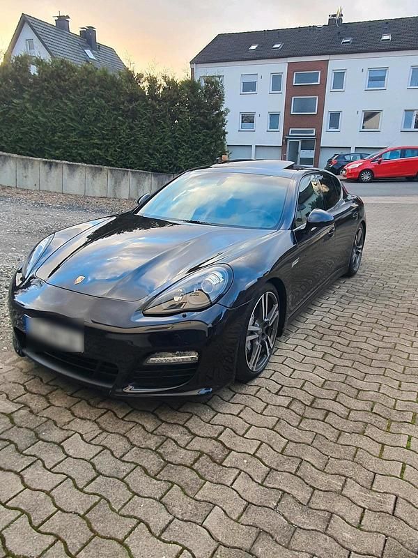 Gebraucht Porsche Panamera 4S 400 PS (294 kW) 2011 Schwarz Limousine